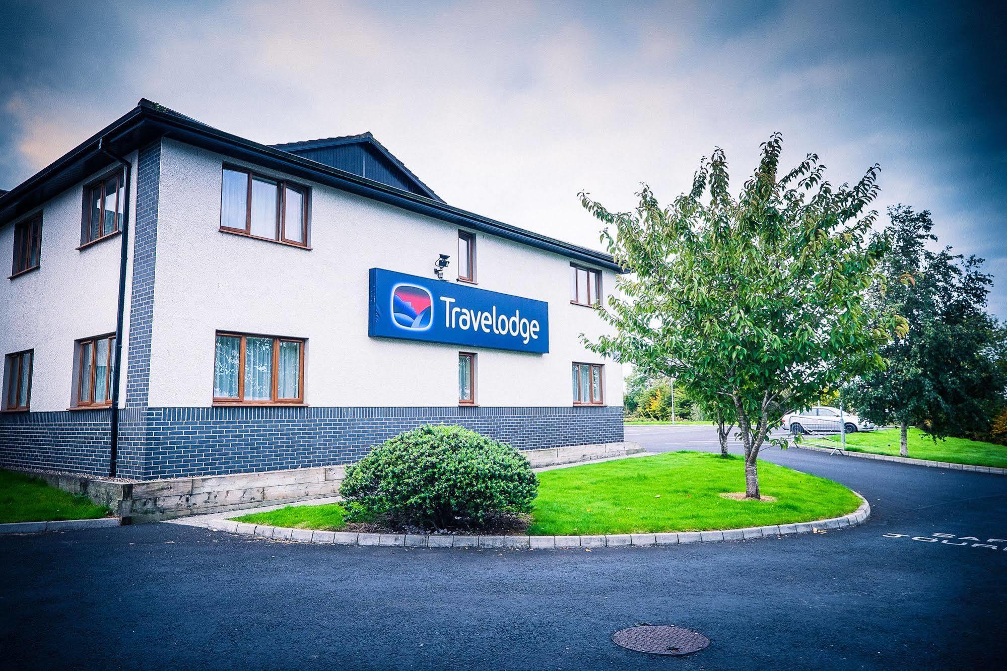Travelodge Limerick Junction מראה חיצוני תמונה